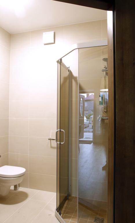 Meness Apartamenti แซซิส ภายนอก รูปภาพ