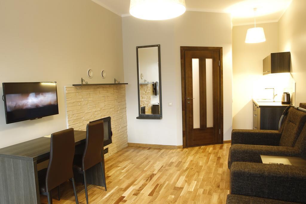 Meness Apartamenti แซซิส ภายนอก รูปภาพ